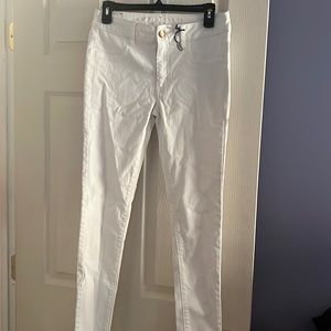 American Eagle white jeans NWOT 8